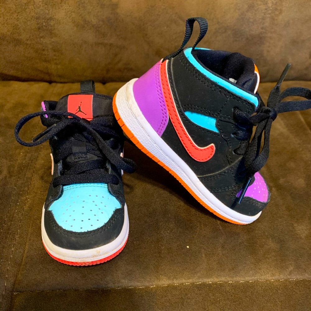 RARE! Nike Jordan color block high tops - toddler!